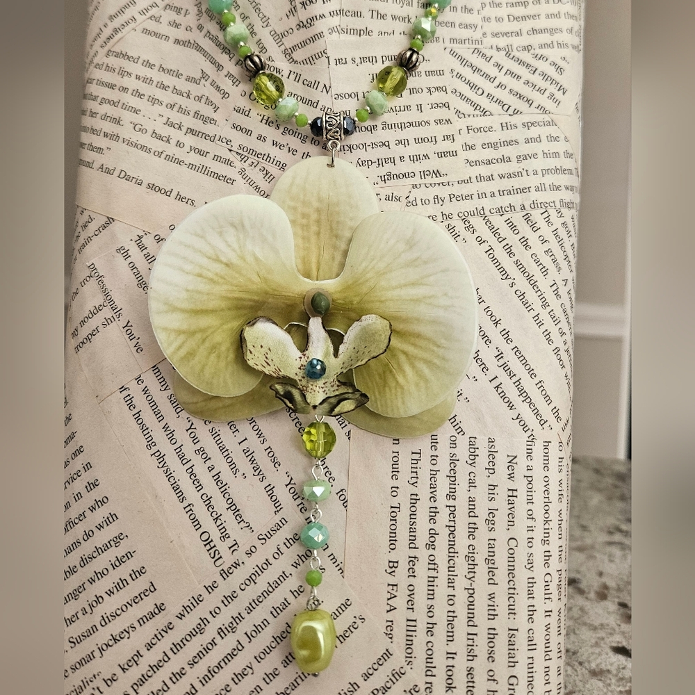 Elegant Green Orchid Necklace